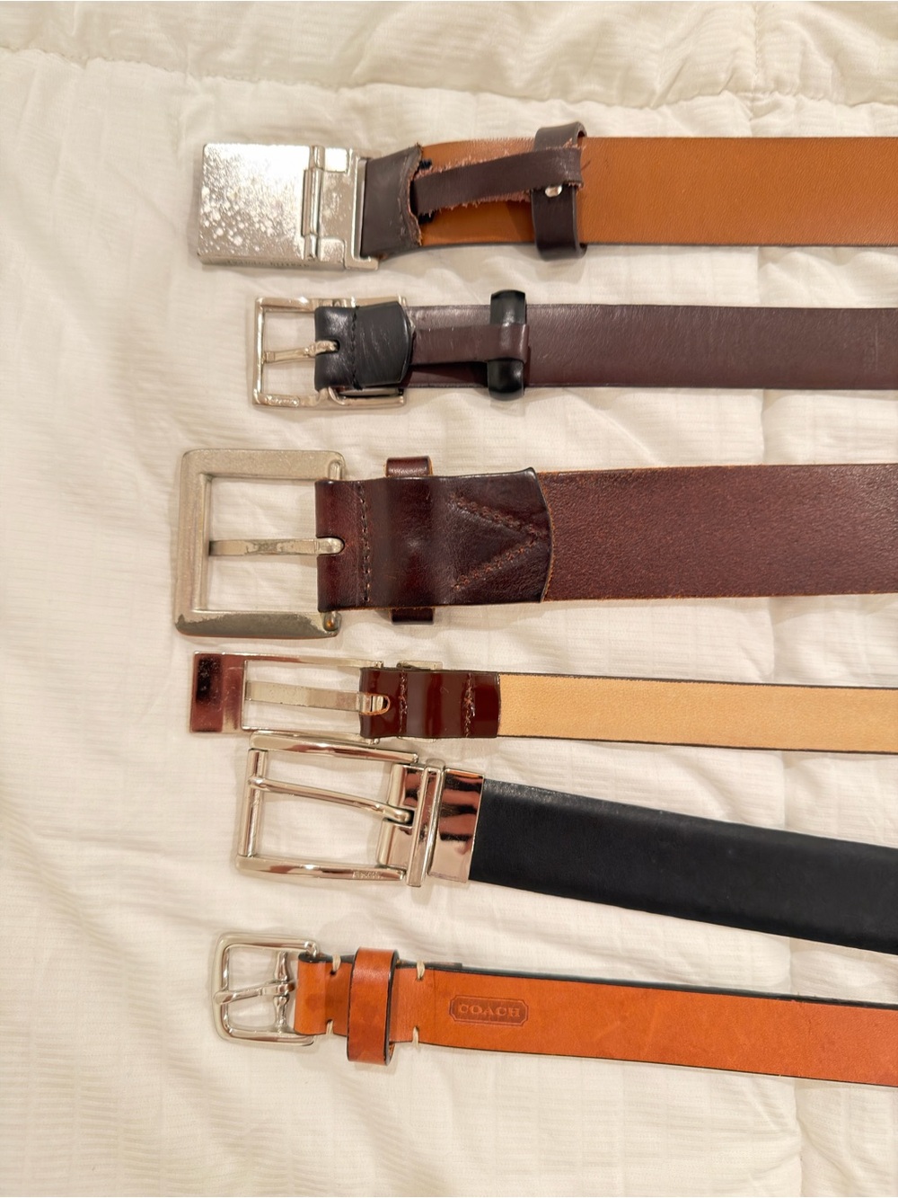 Men's Tan Leather Belt - Classic Casual Style